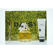 MARC JACOBS DAISY 3PC GIFT SET FOR WOMEN - 3.4 OZ EDT + 2.5 OZ BODY LOTION + 0.34 OZ EDT SPRAY